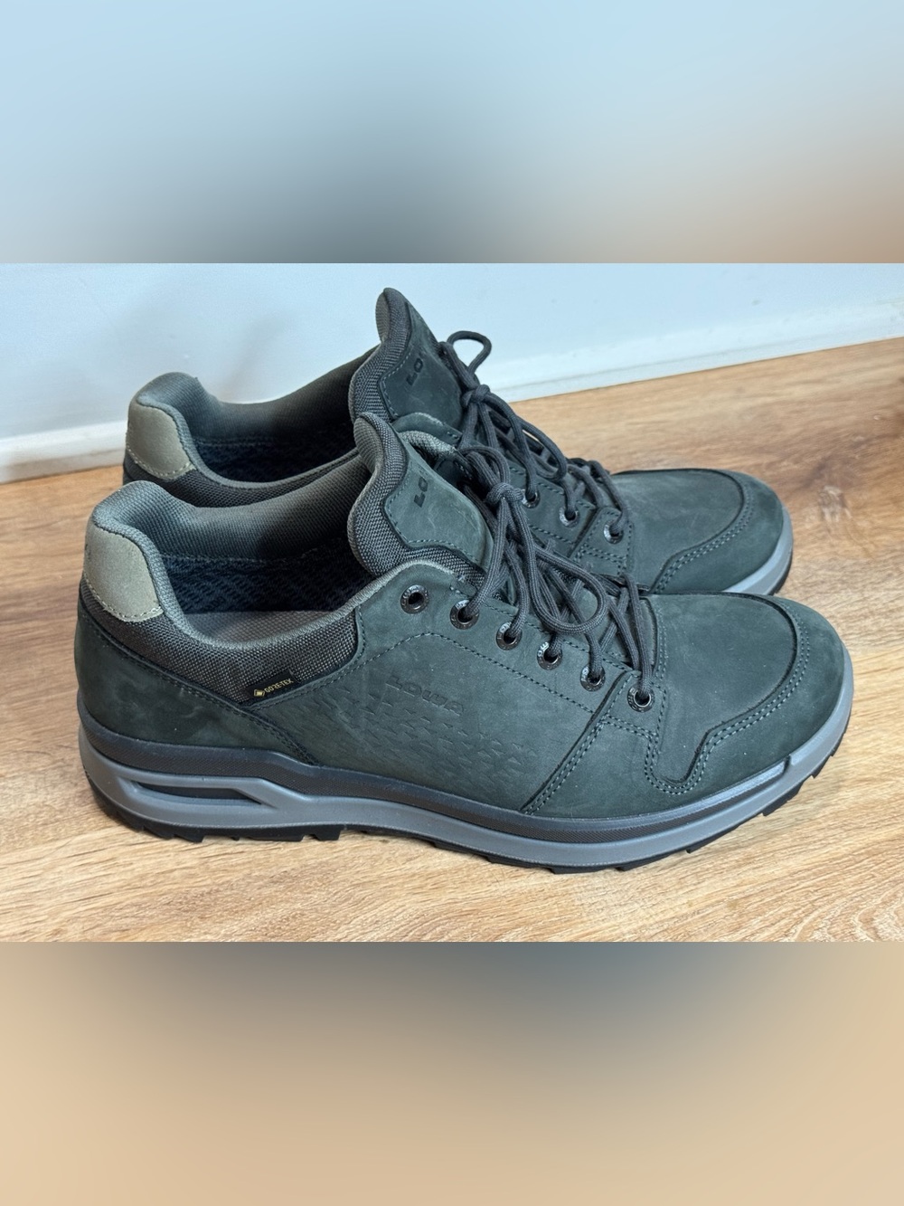 Lowa Locarno GTX Lo Hiking Shoe - Anthracite Size 9.5